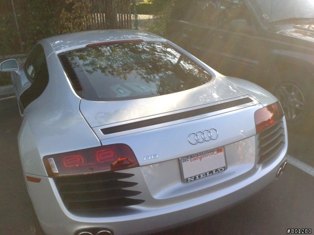 AUDI R8
