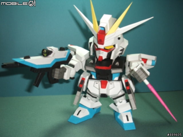 [分享]3D 紙模型 新手的 SD Freedom Gundam