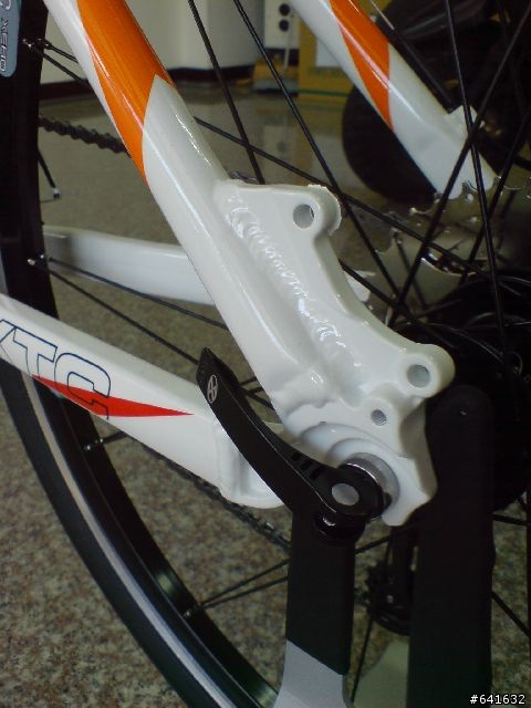[分享] Giant XTC SE V(白)