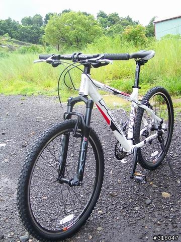 [分享]08年fuji Tahoe V(珍珠白)