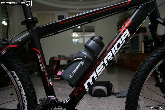 [分享]MERIDA 名駒 TFS-500V 霧面黑 2009