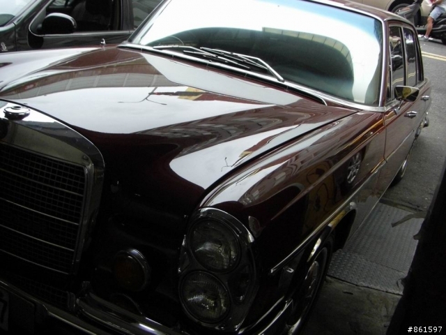 今天不小心看到的夢幻逸品--benz 600