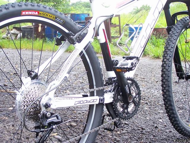 [分享]08年fuji Tahoe V(珍珠白)