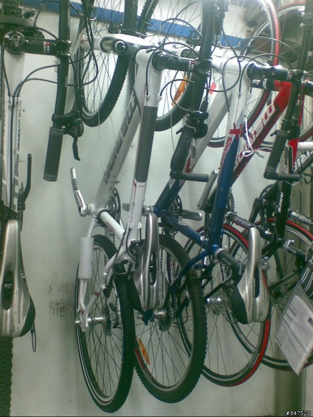 X9交車啦~~菜鳥買M牌車，拿不定主意，請板上大大給點建議，謝謝!!~~FUJI的好像也不賴!!