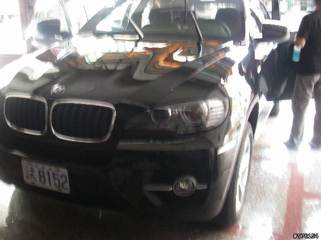 X6  到台南了!!洗車中