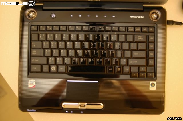 [開箱] Toshiba A300 來了! 更新