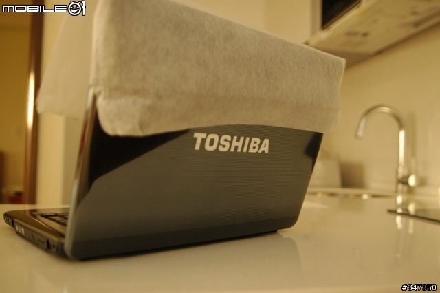 [開箱] Toshiba A300 來了! 更新