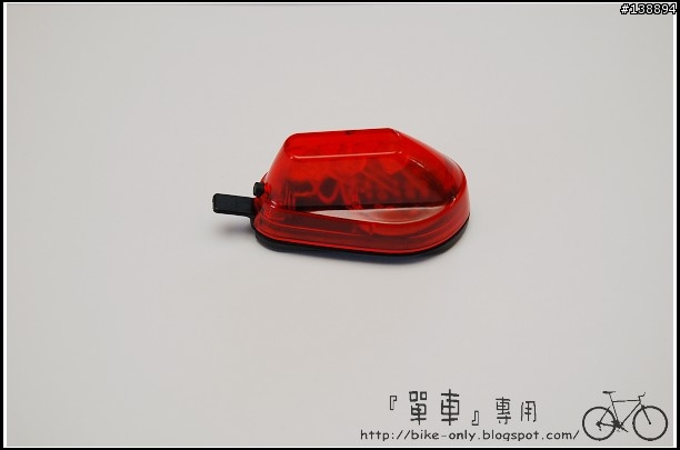 [分享] 大頭買不到安全帽嗎？找普威！ - Prowell F22