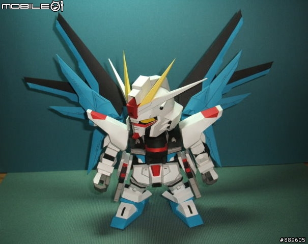 [分享]3D 紙模型 新手的 SD Freedom Gundam