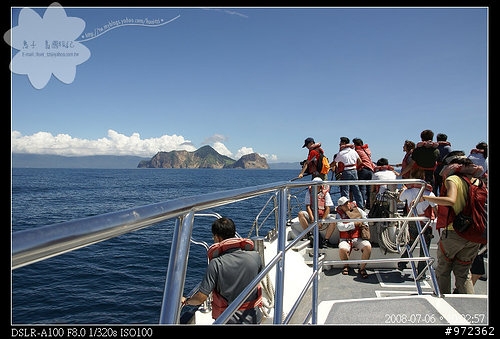 [景點]宜蘭頭城--龜山島(上) 天然海豚秀