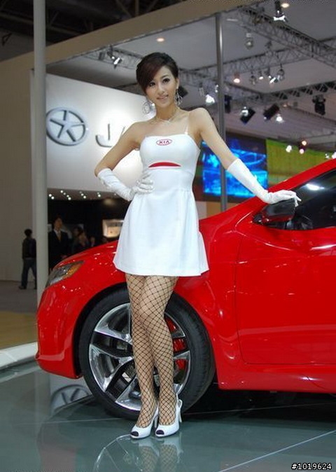 KIA  forte (現代姐妹車)