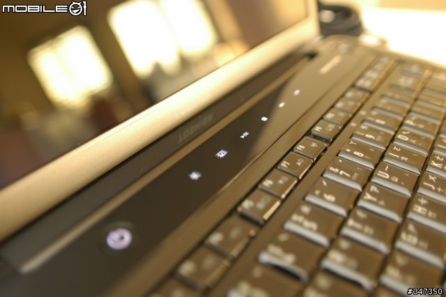 [開箱] Toshiba A300 來了! 更新