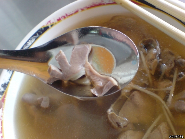 不需要招牌的超好吃肉燥飯~~高雄 鴨肉珍