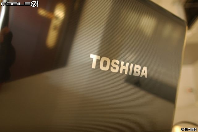 [開箱] Toshiba A300 來了! 更新
