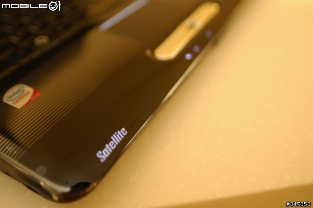[開箱] Toshiba A300 來了! 更新