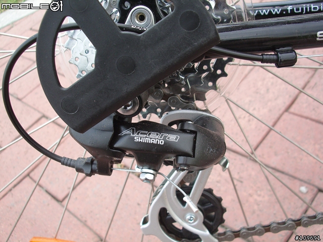 [分享] 我的 Fuji Absolute 4.0 平把公路車 + 新配件 CATEYE CC-RD200 馬錶