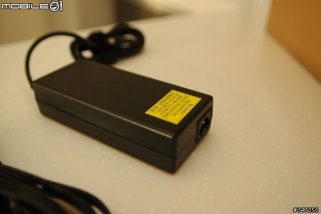 [開箱] Toshiba A300 來了! 更新