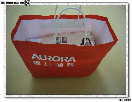 【P320輕巧上色】白色永遠當道之簡易開箱文