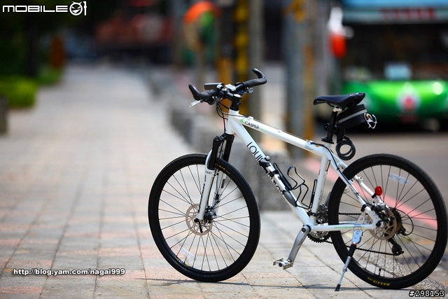 頂尖對決:Canon EF 200mm f/2L IS USM vs Canon EF 200mm f/1.8L USM 鏡皇正面PK戰