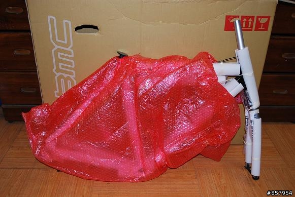 來各開箱文吧08BMC SL01