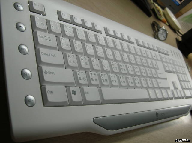 i-rocks最新力做 2.4GHz無線自動跳頻技術大檢驗之RF-6560完整評測