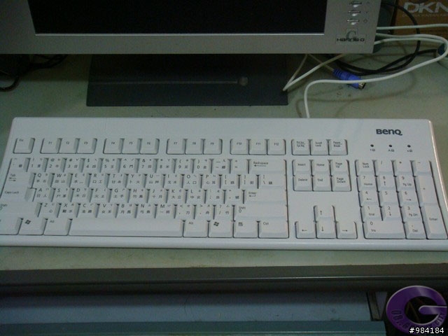 海灣裡的白珍珠 BenQ X-Touch 100