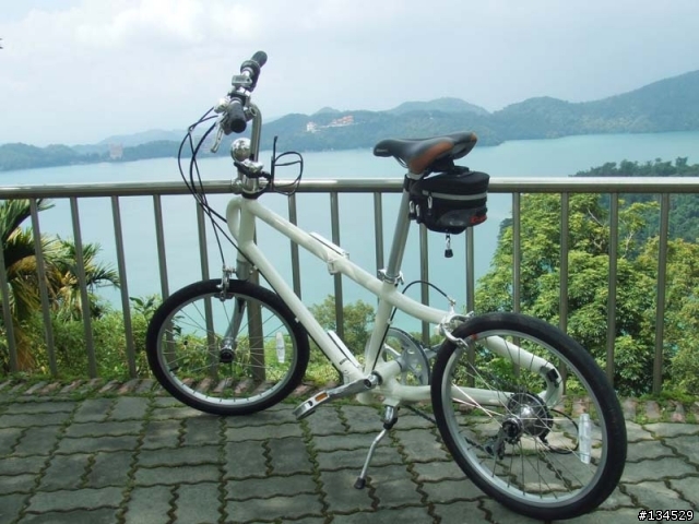 【遊記】澎湖單車妹日月潭環湖