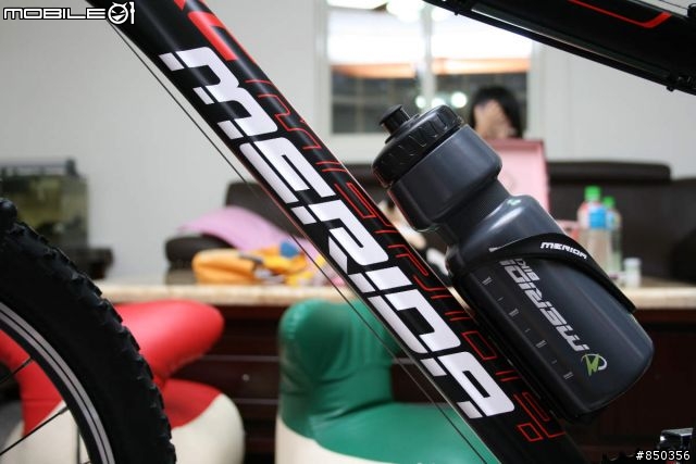 [分享]MERIDA 名駒 TFS-500V 霧面黑 2009