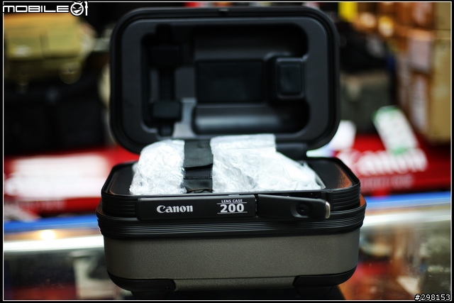 頂尖對決:Canon EF 200mm f/2L IS USM vs Canon EF 200mm f/1.8L USM 鏡皇正面PK戰