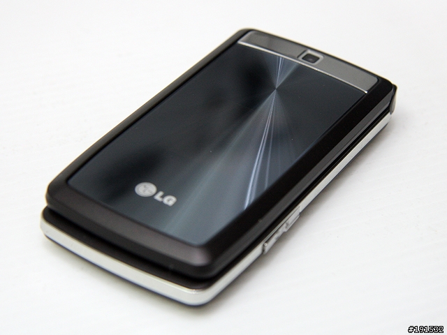 【開箱分享】我的時尚美型 LG KF300