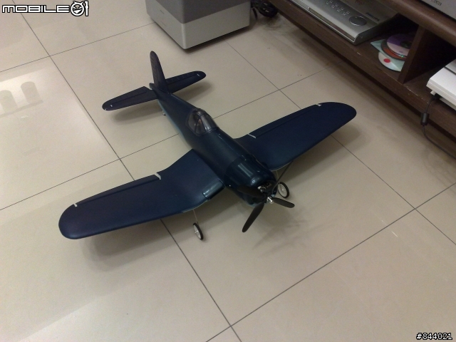 我的 F4U 二戰戰機....[第一次試飛--->慘慘慘]