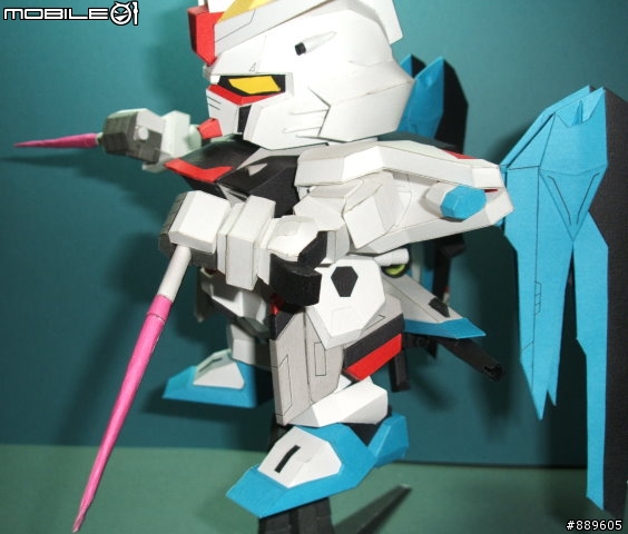 [分享]3D 紙模型 新手的 SD Freedom Gundam