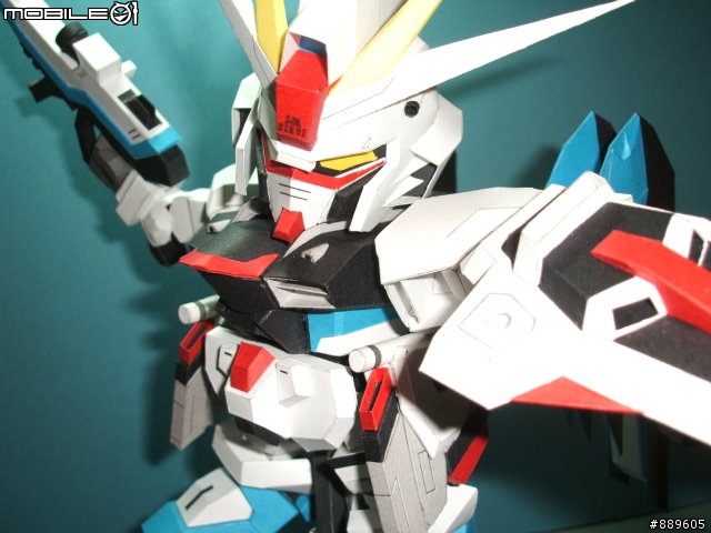[分享]3D 紙模型 新手的 SD Freedom Gundam