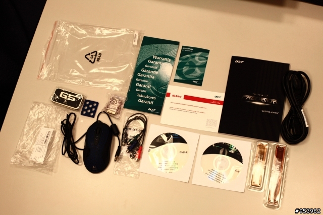 ACER 變形金剛 Predator  不專業開箱