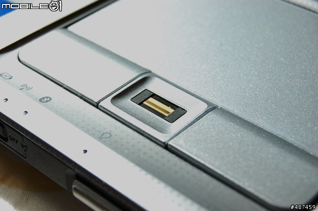 [新機入荷]ASUS M51VA 開箱文