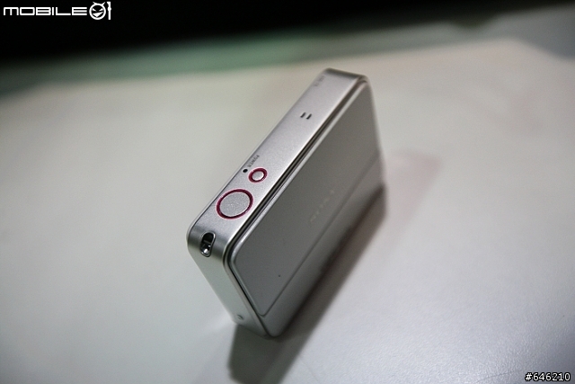 SONY..T2的送修..怎會這樣!..宇宙史上第一台合體T2...