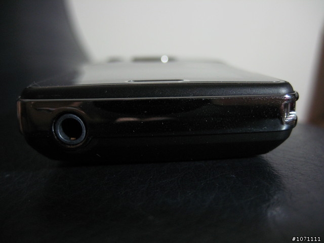 [冷"寫"無情の死板板開箱] 經典音樂機 LG KM380T ~