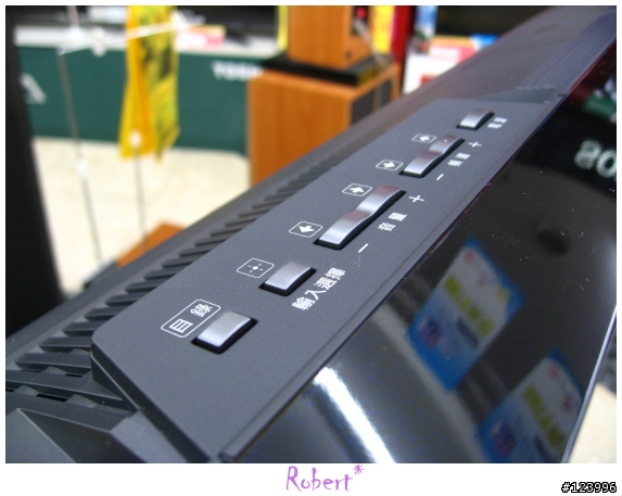 [也是開箱] 熱門 SONY 52吋液晶電視 52W4000  BD訊號測試