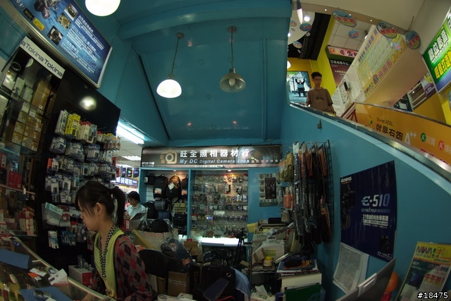想買Sigma 10mm F2.8 EX DC Fisheye HSM
