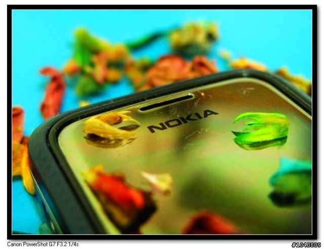 手機也能 張‧藝‧謀？！NOKIA 7310 Supernova 的 十‧面‧埋‧伏