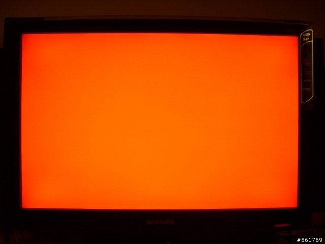 [開箱]節能省碳的新選擇 == Samsung T240 ==