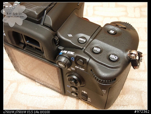 [開箱文] 邁進 中階單眼「Sony DSLR α700」