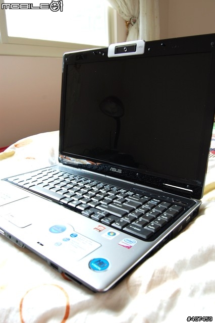 [新機入荷]ASUS M51VA 開箱文