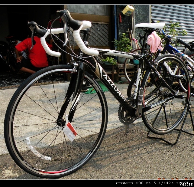 [分享]AZZURRI公路車