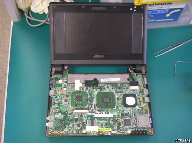 Asus Eee PC701 SURF “開箱”圖