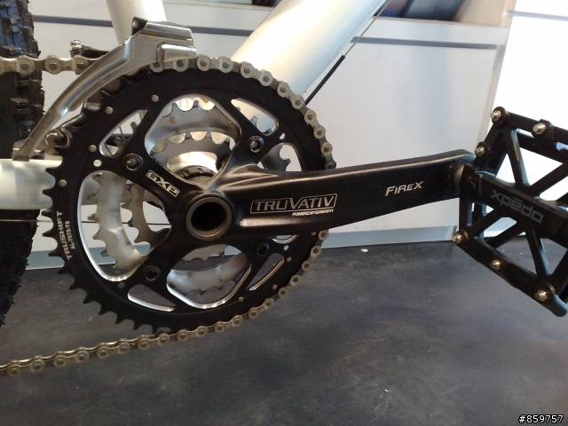 分享我的新車  Commencal