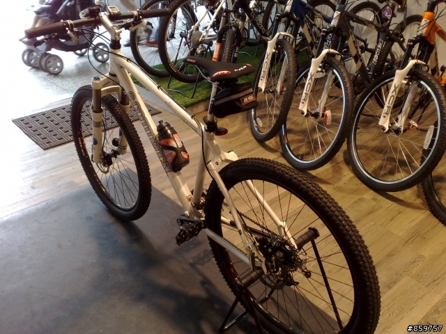 分享我的新車  Commencal