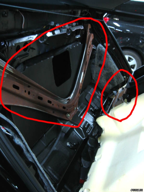 07-CAMRY 椅背支架全部已經生鏽氧化