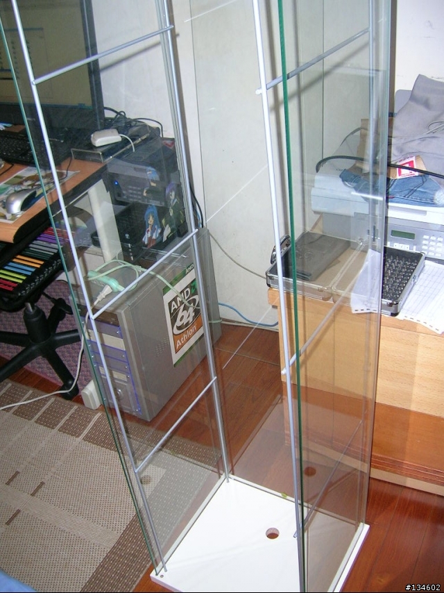 [模型的新家] IKEA超值玻璃展示櫃!