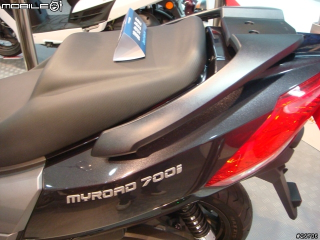 夢時代~親身貼近 KYMCO MYROAD 700i 新增(詳細規格&尺寸比較)